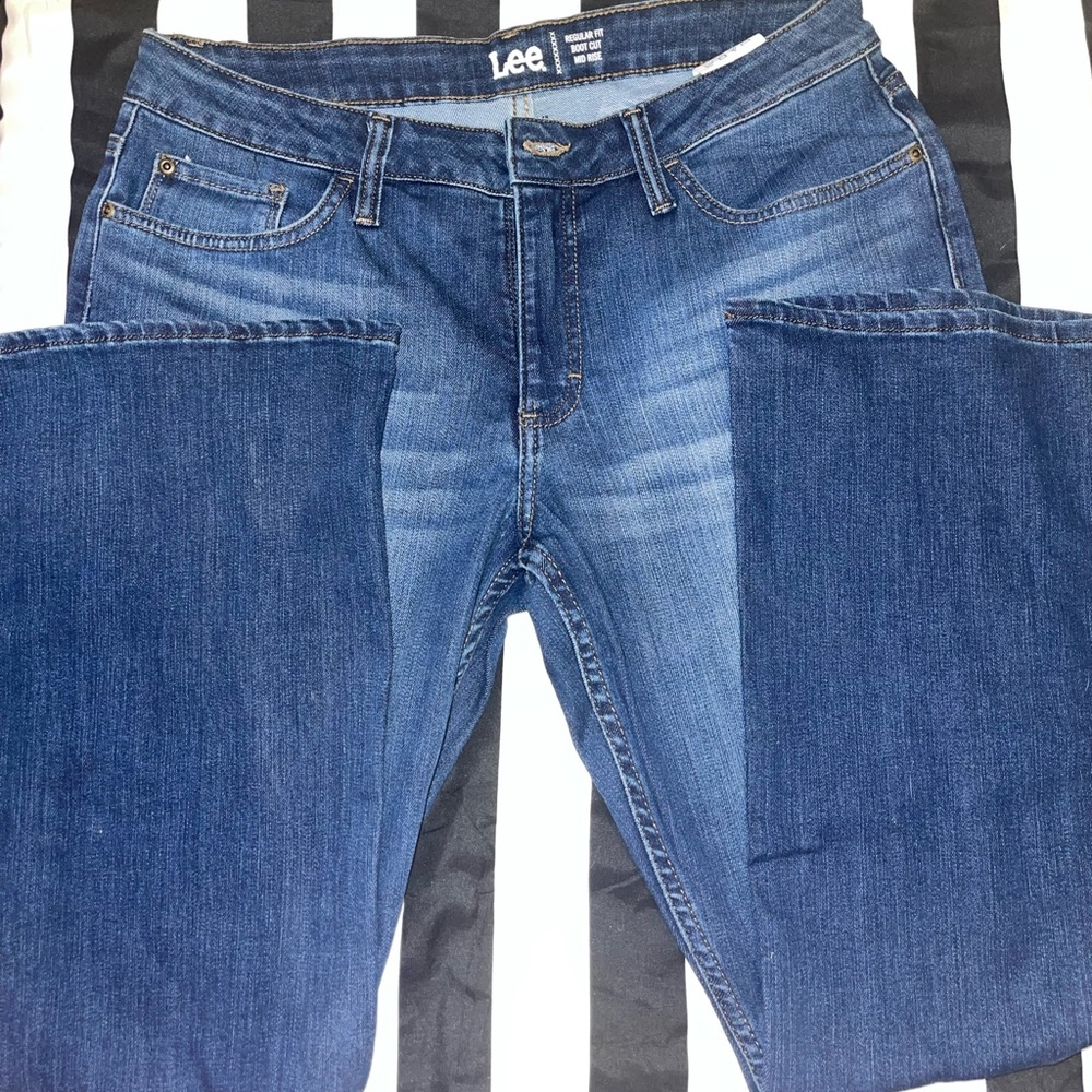 Boot cut jeans